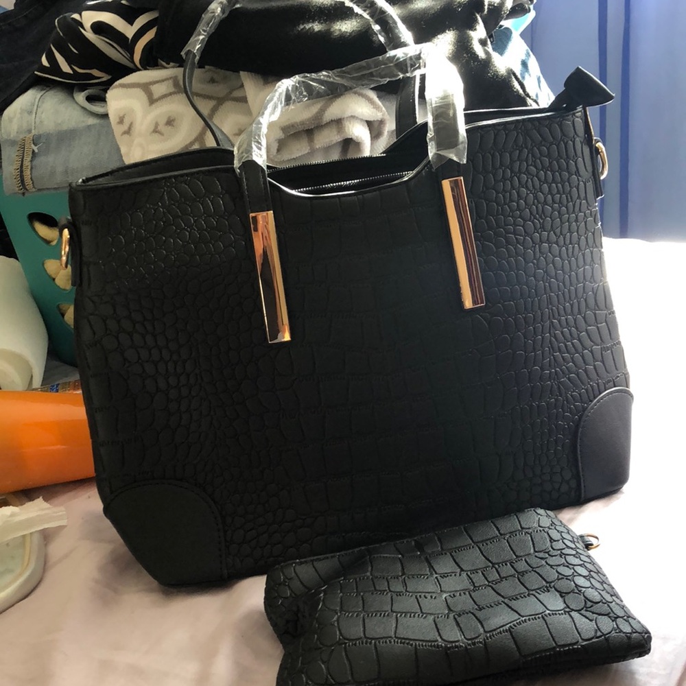 Brand new in the mail never used, it was a gift!!